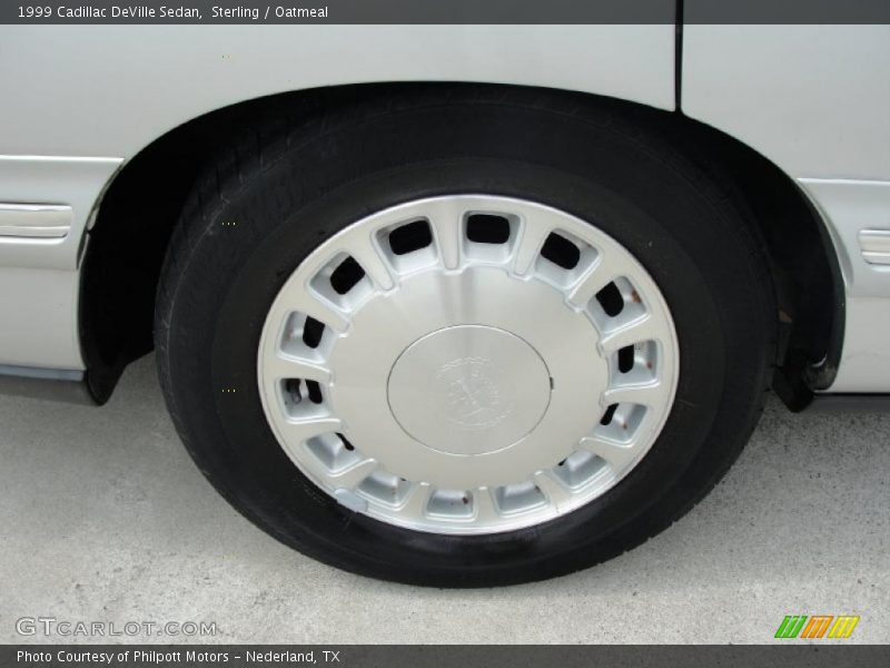 Sterling / Oatmeal 1999 Cadillac DeVille Sedan