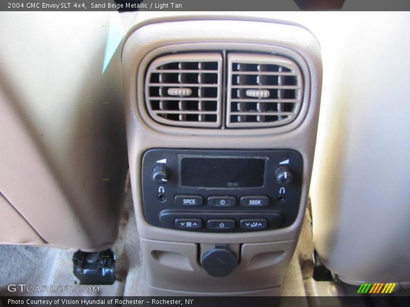 Sand Beige Metallic / Light Tan 2004 GMC Envoy SLT 4x4