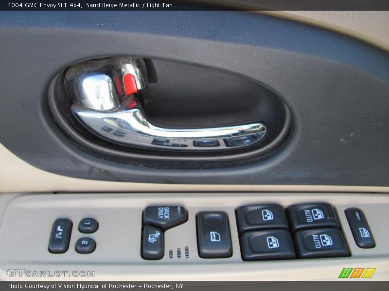 Sand Beige Metallic / Light Tan 2004 GMC Envoy SLT 4x4