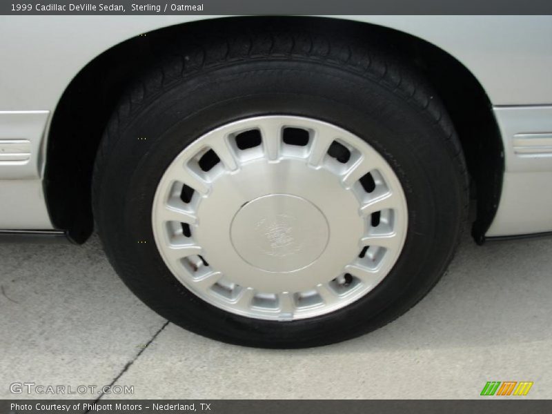 Sterling / Oatmeal 1999 Cadillac DeVille Sedan