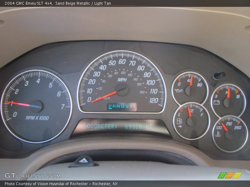 Sand Beige Metallic / Light Tan 2004 GMC Envoy SLT 4x4