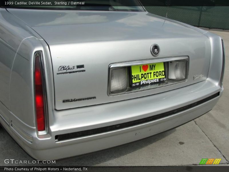 Sterling / Oatmeal 1999 Cadillac DeVille Sedan