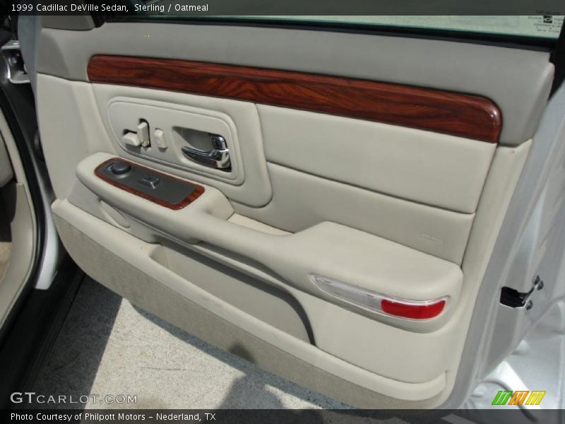 Sterling / Oatmeal 1999 Cadillac DeVille Sedan