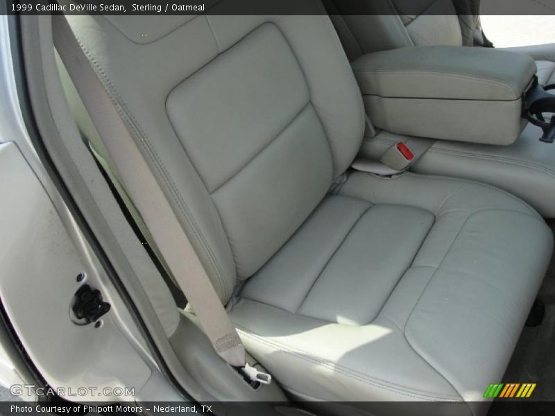 Sterling / Oatmeal 1999 Cadillac DeVille Sedan