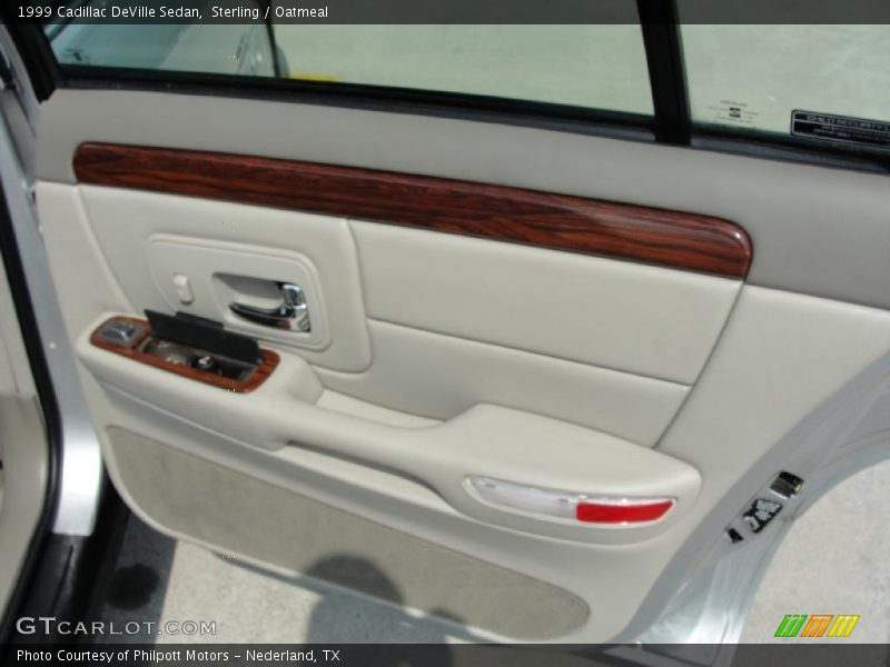 Sterling / Oatmeal 1999 Cadillac DeVille Sedan