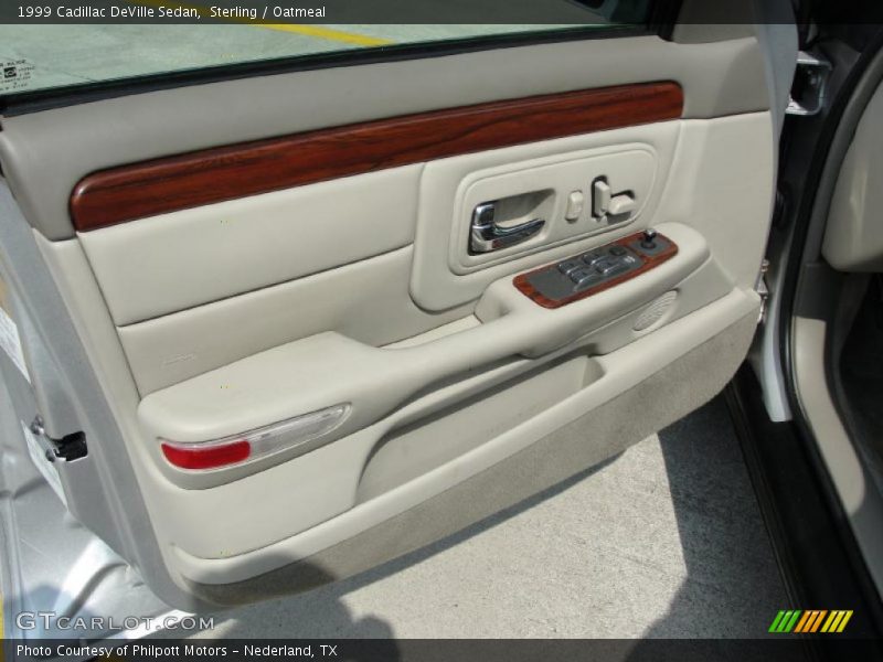 Sterling / Oatmeal 1999 Cadillac DeVille Sedan
