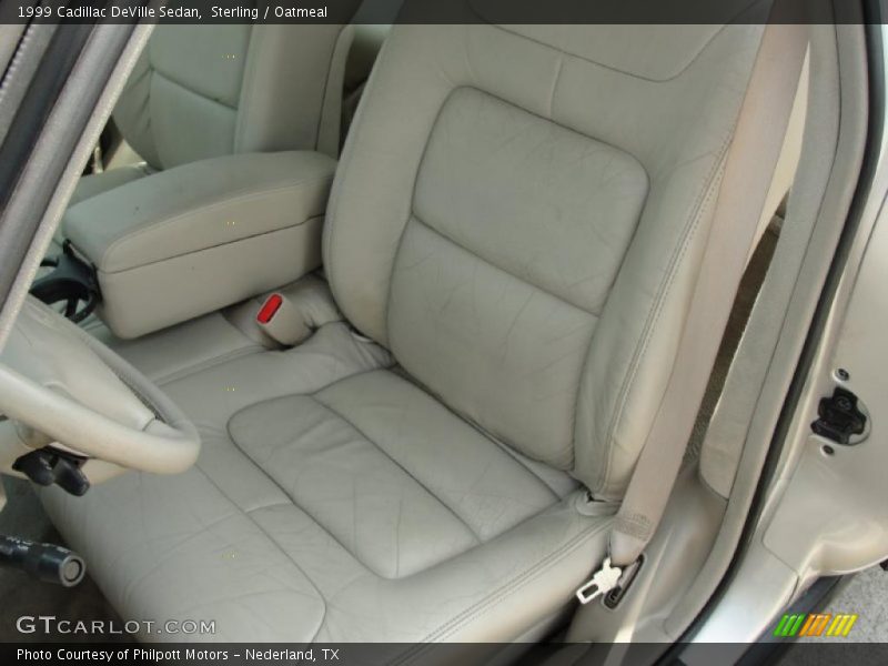 Sterling / Oatmeal 1999 Cadillac DeVille Sedan