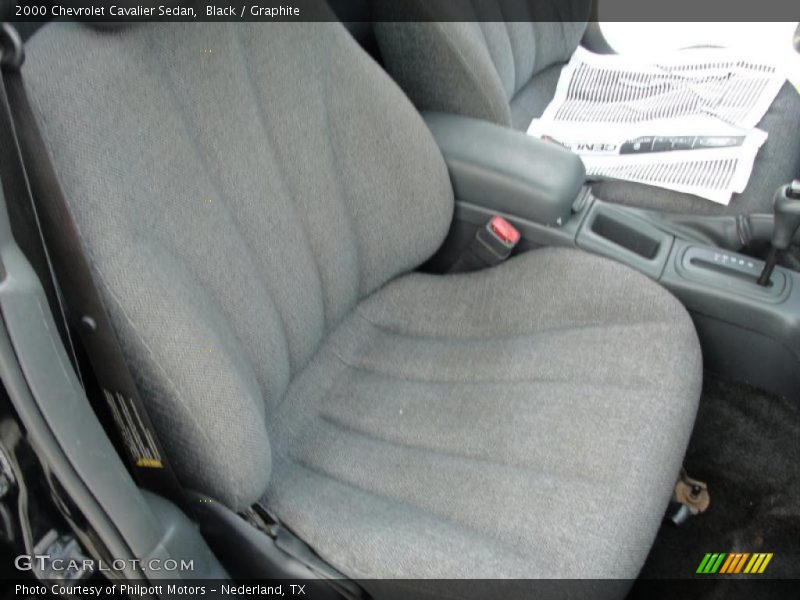 Black / Graphite 2000 Chevrolet Cavalier Sedan