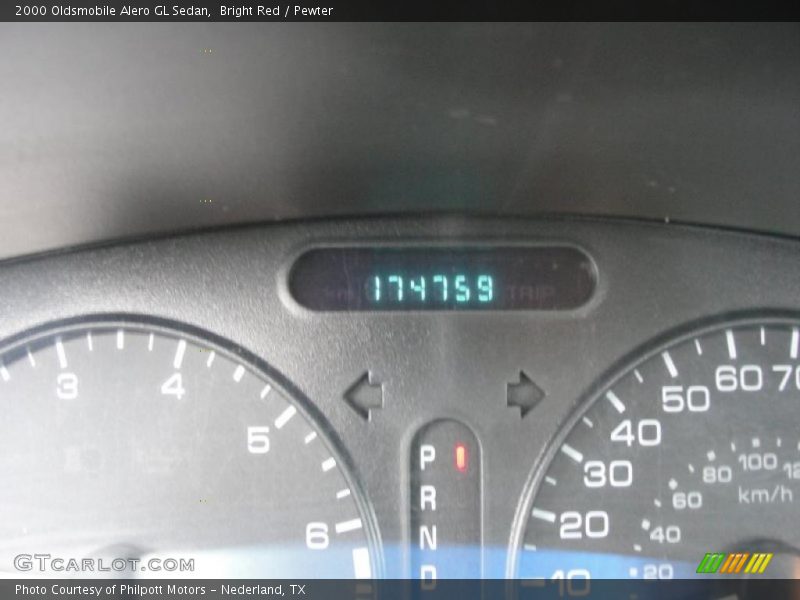 Bright Red / Pewter 2000 Oldsmobile Alero GL Sedan