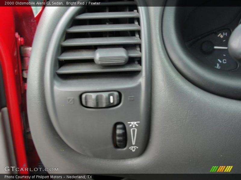 Bright Red / Pewter 2000 Oldsmobile Alero GL Sedan