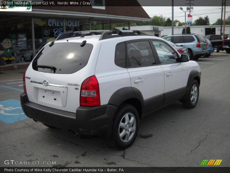 Nordic White / Gray 2005 Hyundai Tucson GLS V6