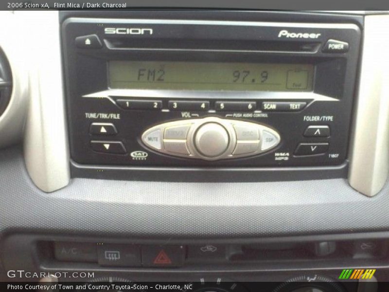 Flint Mica / Dark Charcoal 2006 Scion xA