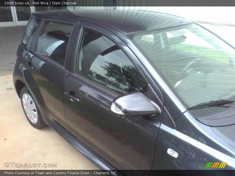 Flint Mica / Dark Charcoal 2006 Scion xA