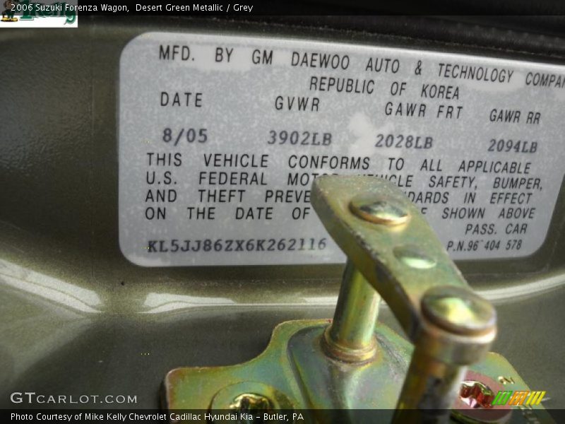 Desert Green Metallic / Grey 2006 Suzuki Forenza Wagon