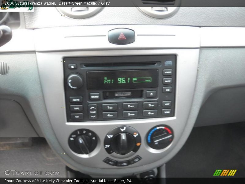 Desert Green Metallic / Grey 2006 Suzuki Forenza Wagon