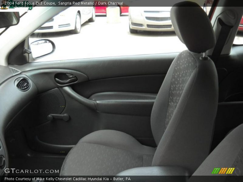 Sangria Red Metallic / Dark Charcoal 2004 Ford Focus ZX3 Coupe