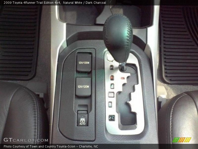 Natural White / Dark Charcoal 2009 Toyota 4Runner Trail Edition 4x4
