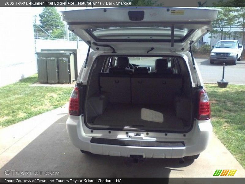 Natural White / Dark Charcoal 2009 Toyota 4Runner Trail Edition 4x4