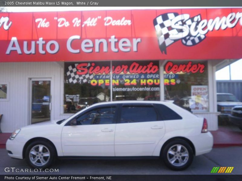 White / Gray 2005 Chevrolet Malibu Maxx LS Wagon