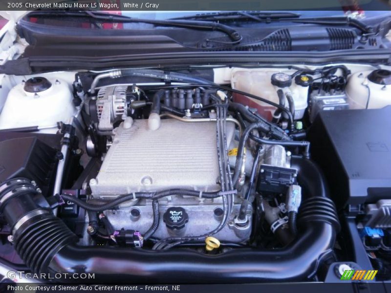 White / Gray 2005 Chevrolet Malibu Maxx LS Wagon