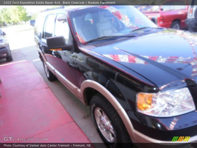 Black Clearcoat / Medium Parchment 2003 Ford Expedition Eddie Bauer 4x4
