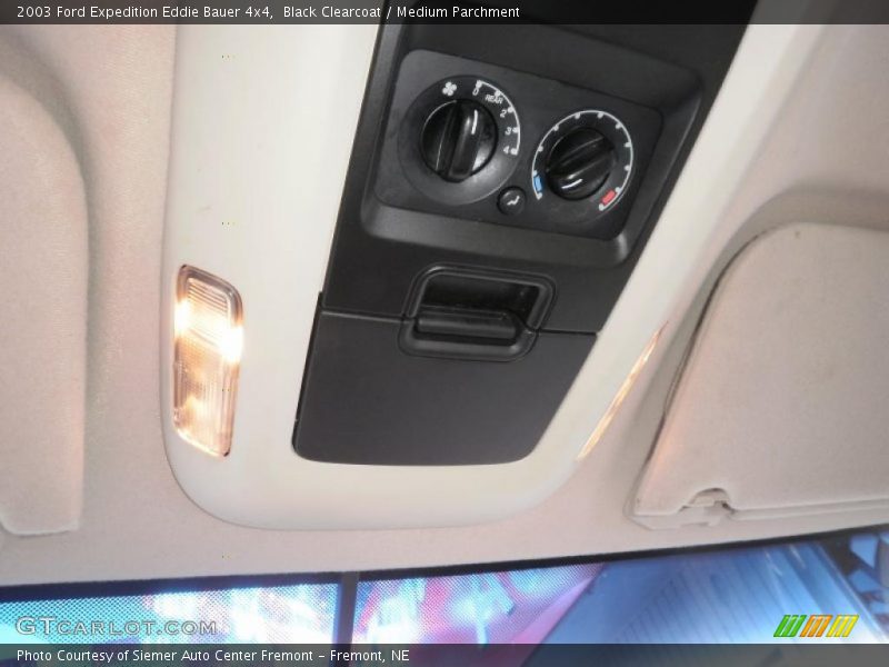 Black Clearcoat / Medium Parchment 2003 Ford Expedition Eddie Bauer 4x4
