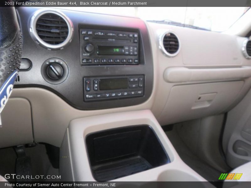 Black Clearcoat / Medium Parchment 2003 Ford Expedition Eddie Bauer 4x4