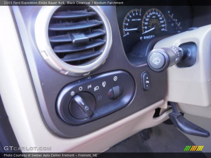 Black Clearcoat / Medium Parchment 2003 Ford Expedition Eddie Bauer 4x4