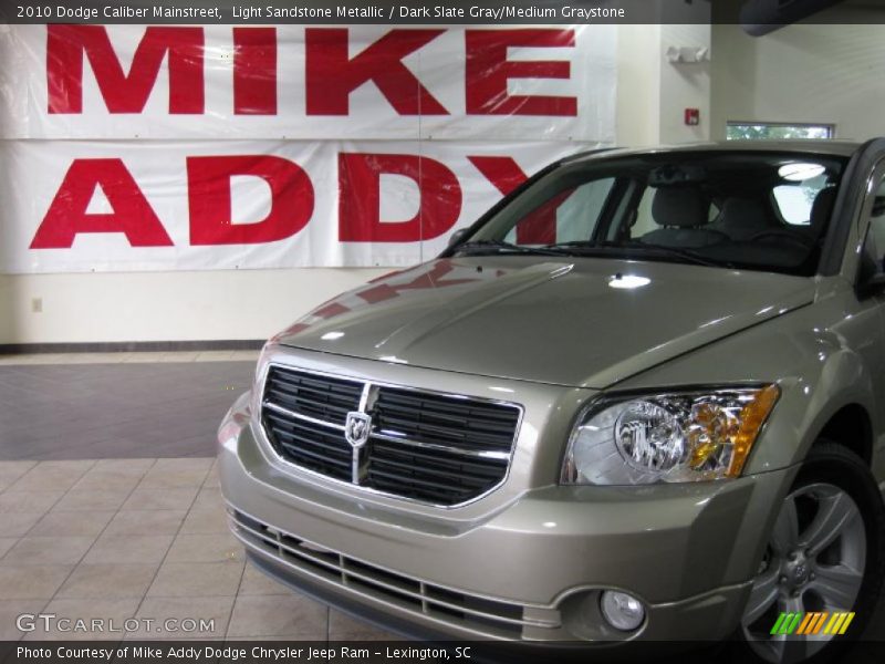 Light Sandstone Metallic / Dark Slate Gray/Medium Graystone 2010 Dodge Caliber Mainstreet
