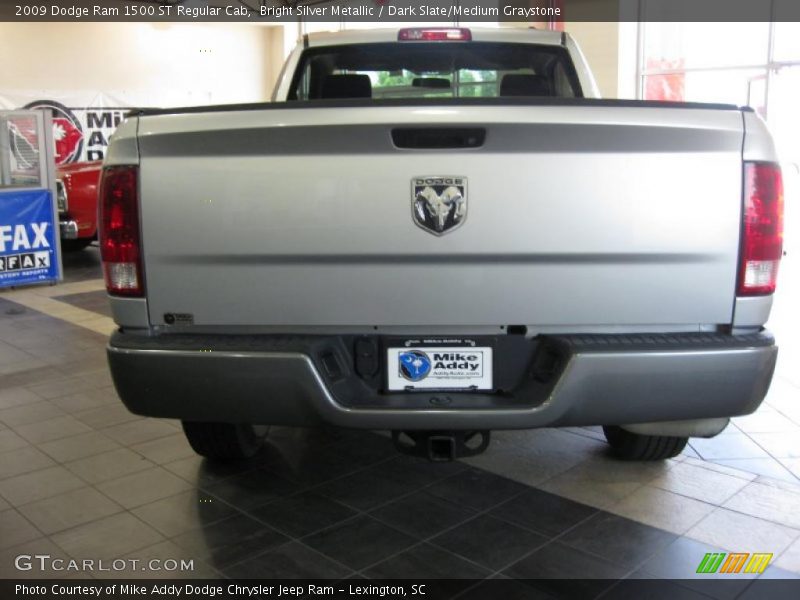 Bright Silver Metallic / Dark Slate/Medium Graystone 2009 Dodge Ram 1500 ST Regular Cab