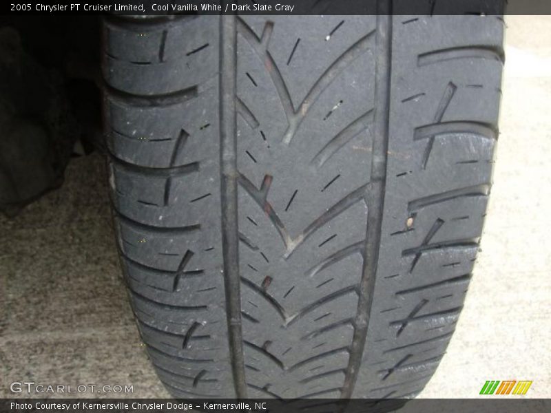 Cool Vanilla White / Dark Slate Gray 2005 Chrysler PT Cruiser Limited