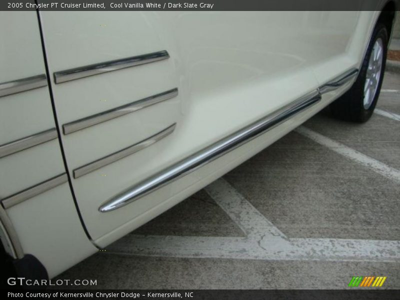 Cool Vanilla White / Dark Slate Gray 2005 Chrysler PT Cruiser Limited