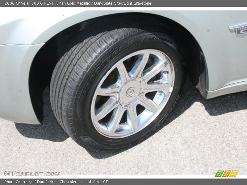 Linen Gold Metallic / Dark Slate Gray/Light Graystone 2006 Chrysler 300 C HEMI