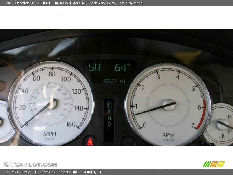 Linen Gold Metallic / Dark Slate Gray/Light Graystone 2006 Chrysler 300 C HEMI