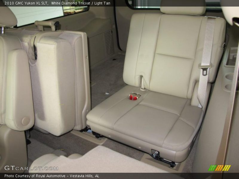 White Diamond Tricoat / Light Tan 2010 GMC Yukon XL SLT