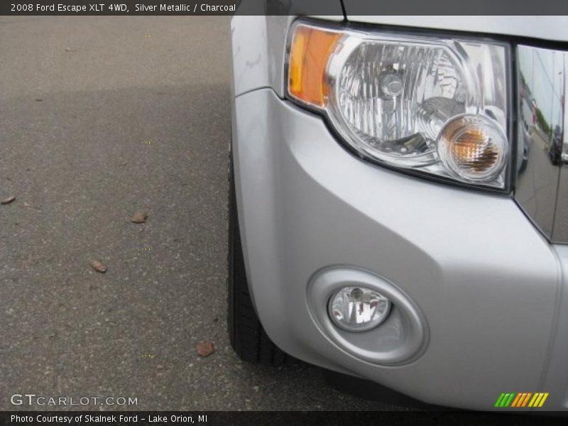Silver Metallic / Charcoal 2008 Ford Escape XLT 4WD