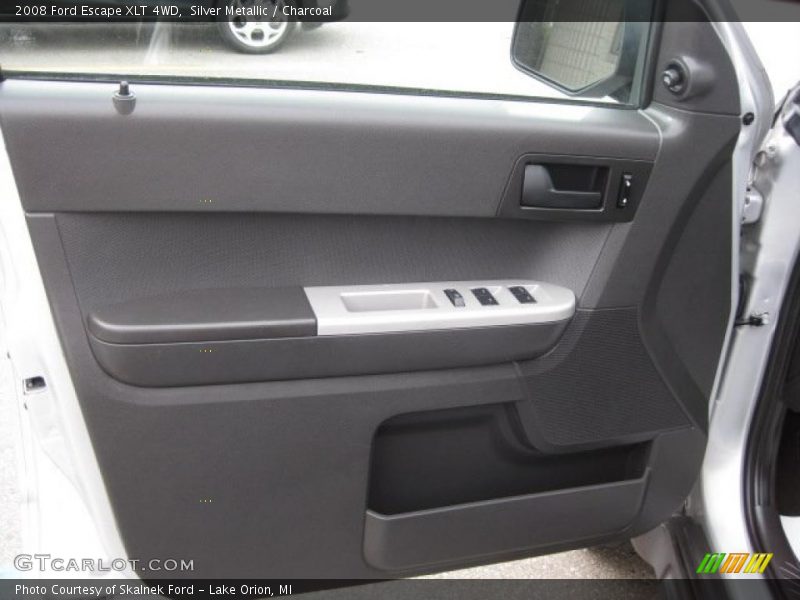 Silver Metallic / Charcoal 2008 Ford Escape XLT 4WD