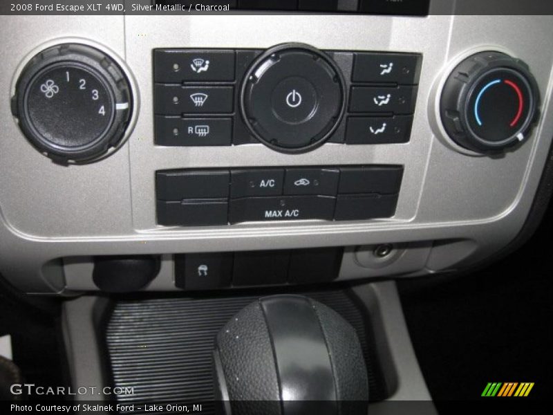Silver Metallic / Charcoal 2008 Ford Escape XLT 4WD