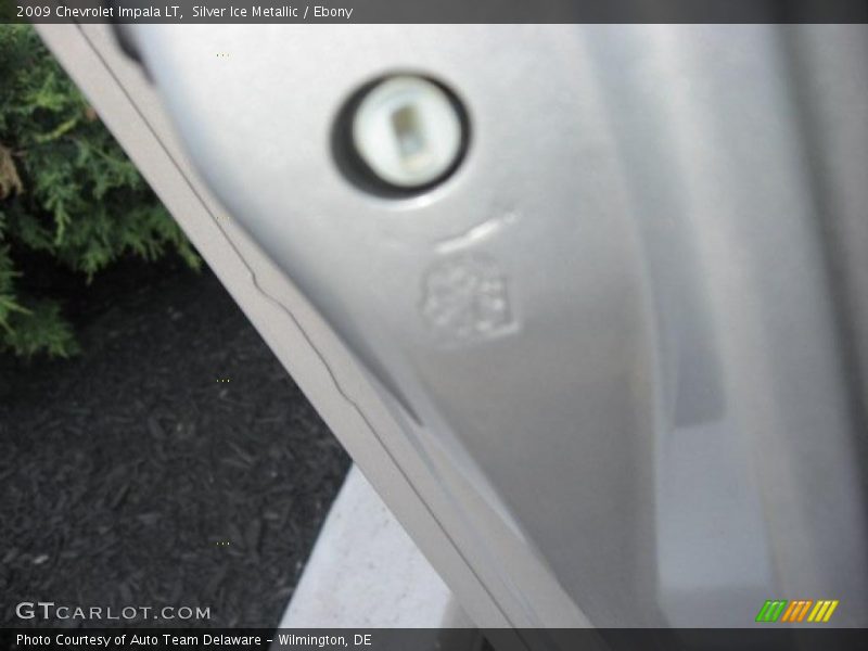 Silver Ice Metallic / Ebony 2009 Chevrolet Impala LT
