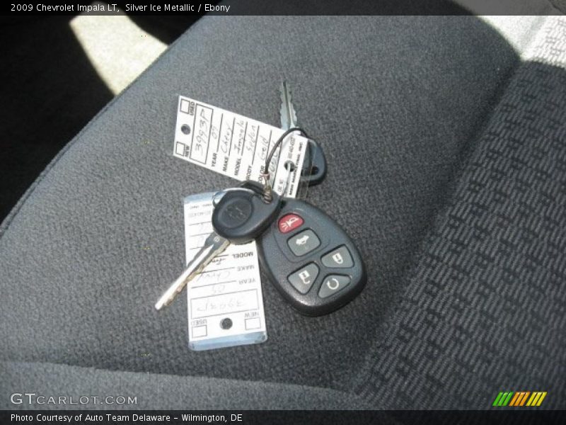 Silver Ice Metallic / Ebony 2009 Chevrolet Impala LT