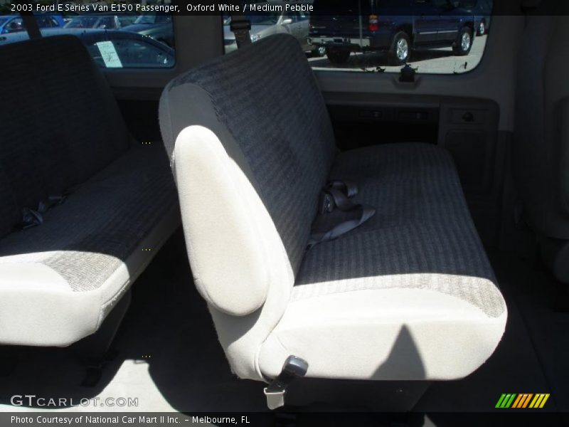 Oxford White / Medium Pebble 2003 Ford E Series Van E150 Passenger
