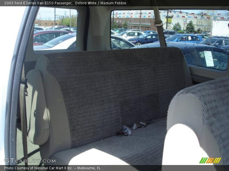 Oxford White / Medium Pebble 2003 Ford E Series Van E150 Passenger