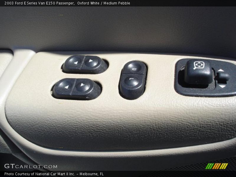 Oxford White / Medium Pebble 2003 Ford E Series Van E150 Passenger