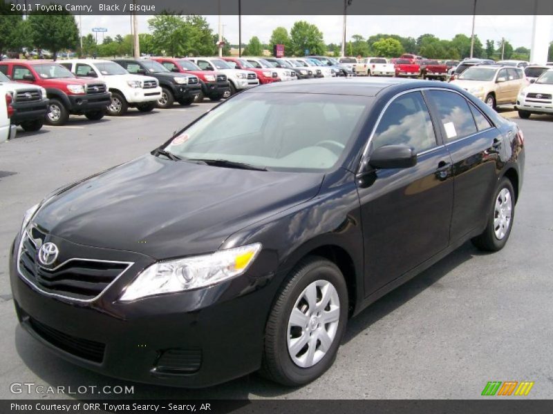 Black / Bisque 2011 Toyota Camry