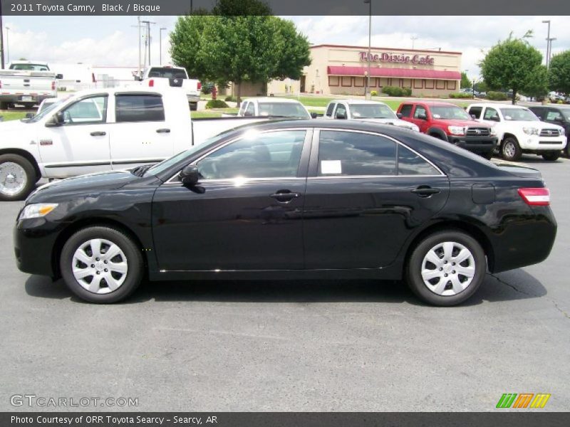 Black / Bisque 2011 Toyota Camry