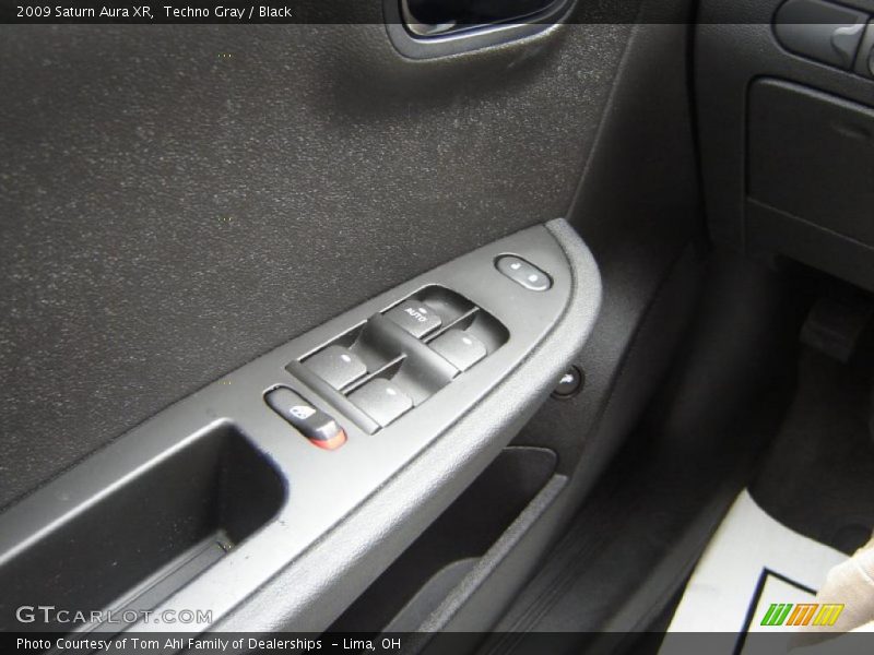 Techno Gray / Black 2009 Saturn Aura XR