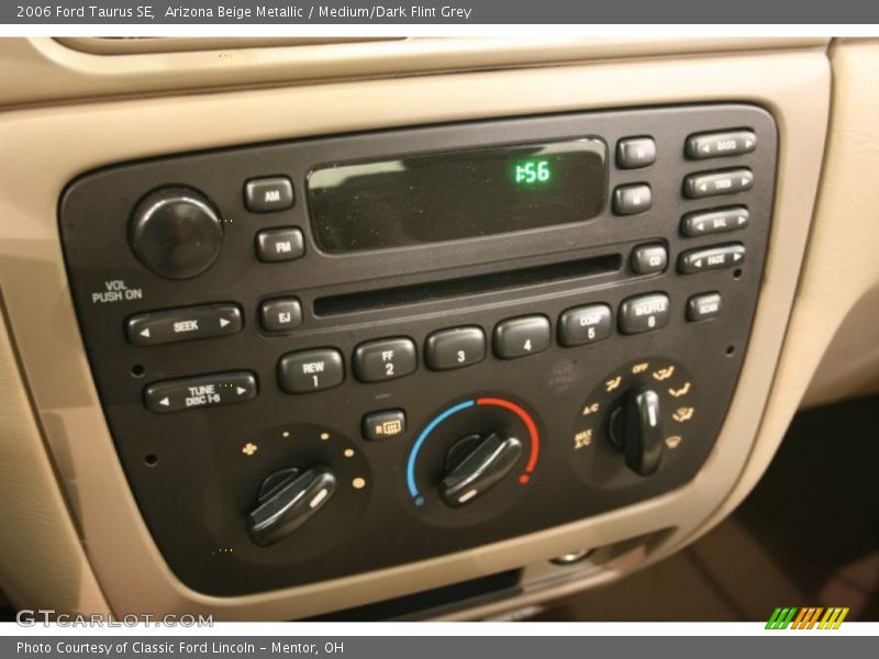 Arizona Beige Metallic / Medium/Dark Flint Grey 2006 Ford Taurus SE
