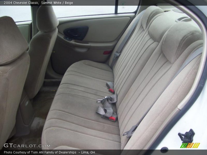 Summit White / Beige 2004 Chevrolet Classic
