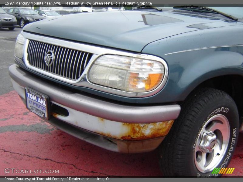 Medium Willow Green Metallic / Medium Graphite 1997 Mercury Mountaineer AWD