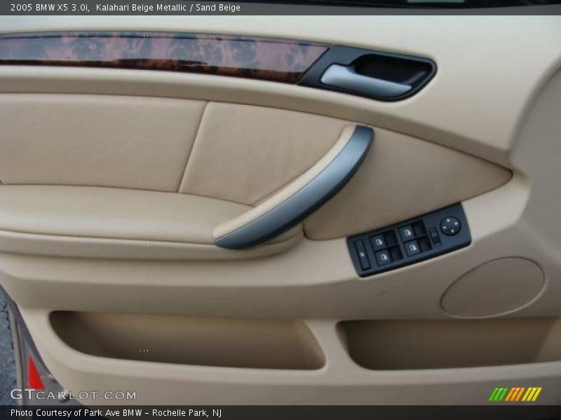 Kalahari Beige Metallic / Sand Beige 2005 BMW X5 3.0i